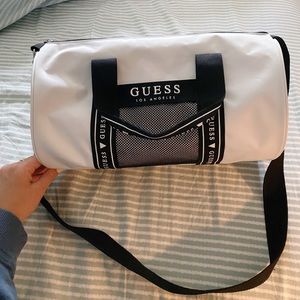 GUESS MINI TRAVEL DUFFLE